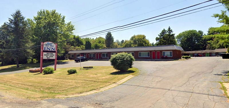 Baw Beese Inn (Hillsdale Motel) - Street View